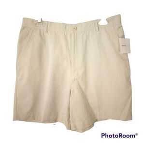 ✨NWT Parisian High waisted dressy shorts